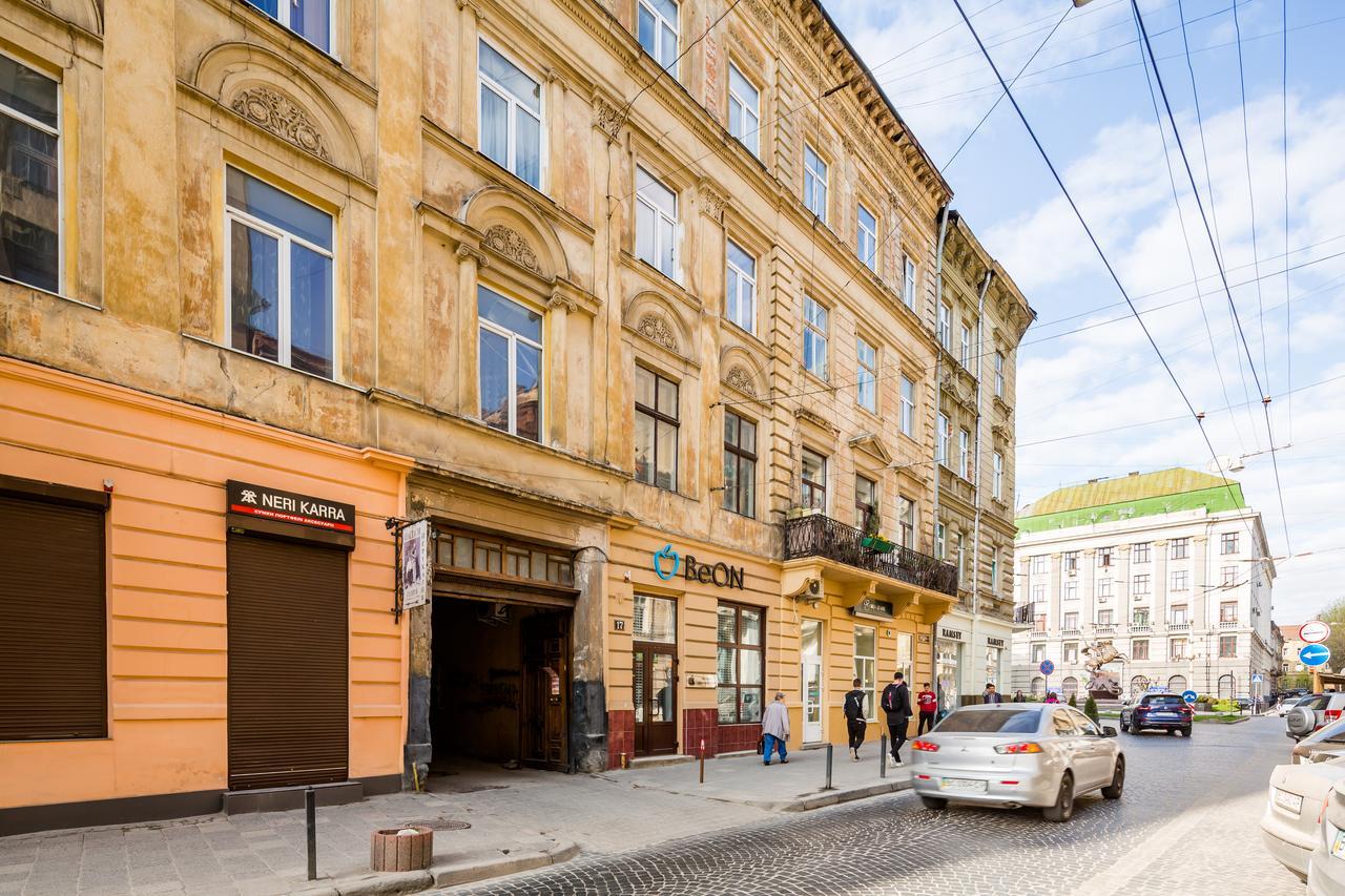 Апартаменти На Гнатюка 17 Lwów Zewnętrze zdjęcie