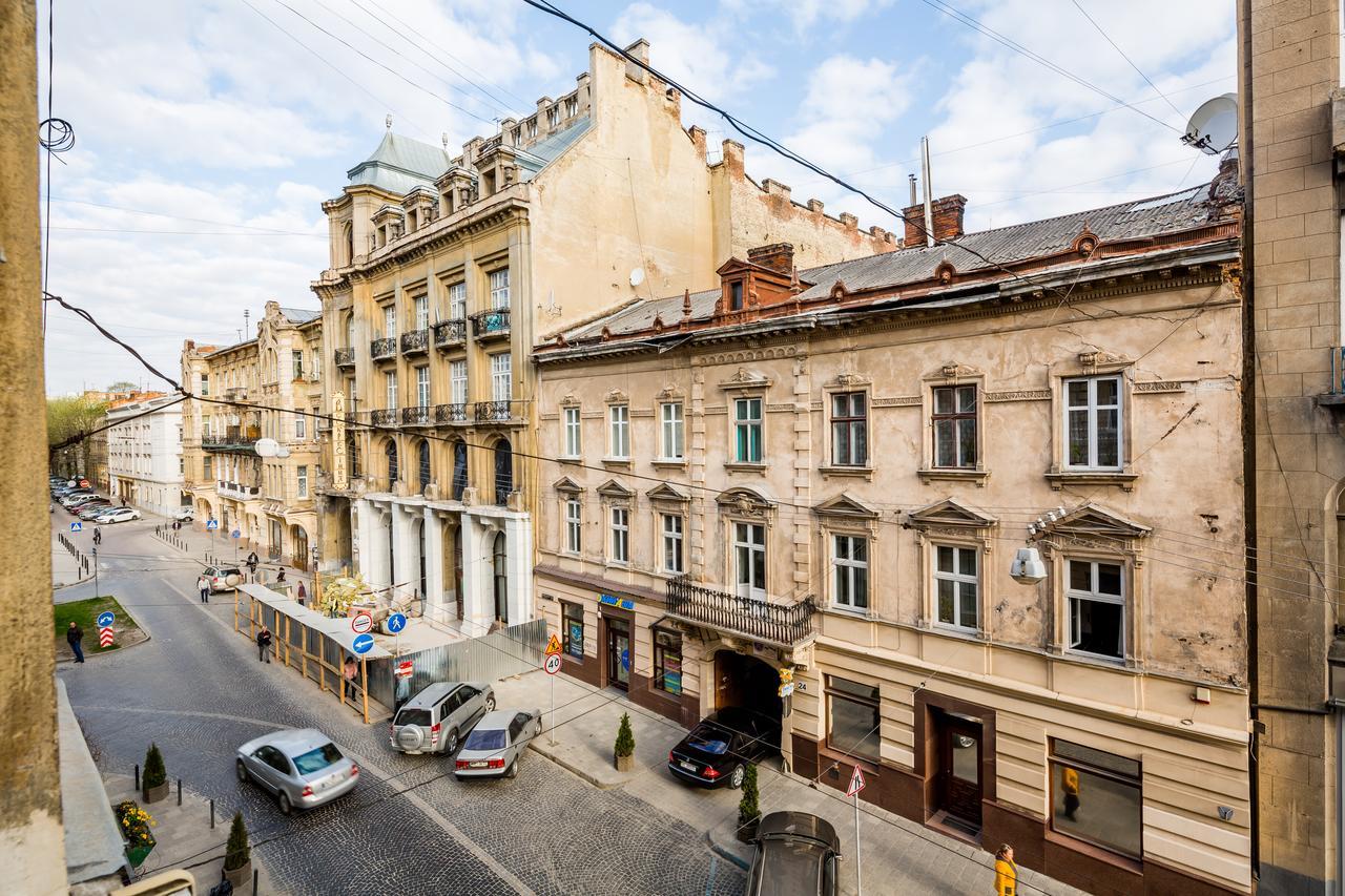 Апартаменти На Гнатюка 17 Lwów Zewnętrze zdjęcie